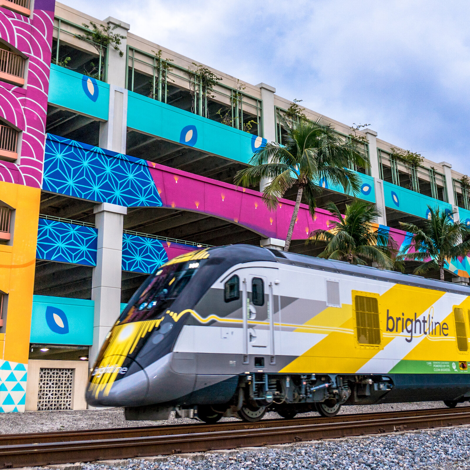 related-southeast-office-360-rosemary-square-crop4-360 advantage_2 connectivity.jpg