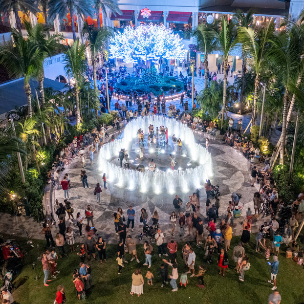 related-southeast-properties-square-11.13.21_credit indiehousefilms holiday kickoff (15).jpg