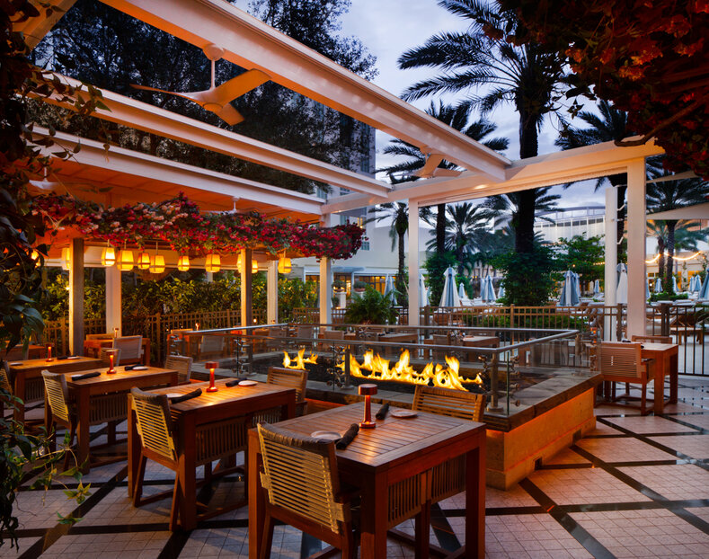 related-southeast-properties-landscape-galley patio dusk.jpg