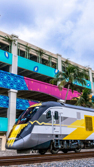 related-southeast-related-360-life-pillar-brightline - city place-rse-wwc-v2.jpg