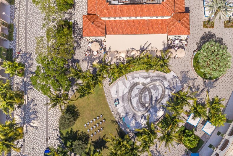 related-southeast-office-360-rosemary-pillar-360 advantage_7 green.jpg